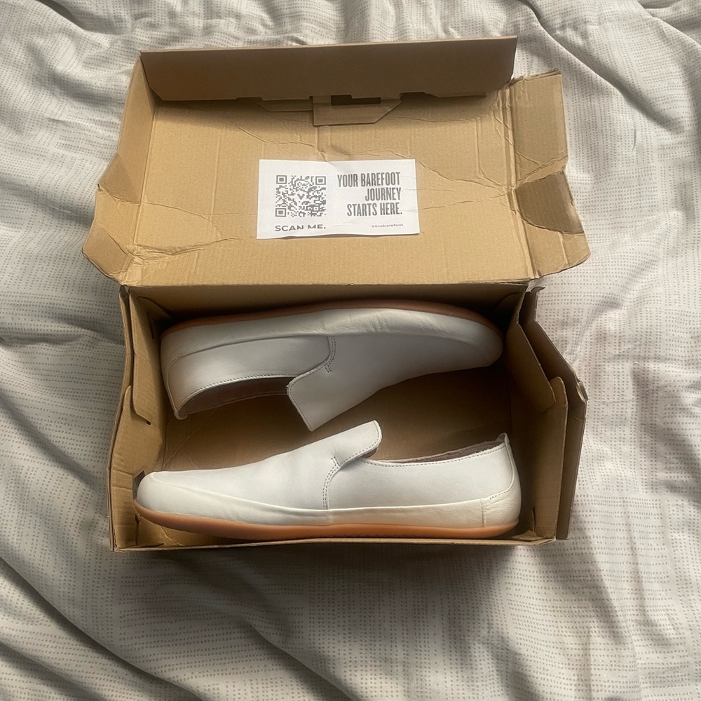 Brand new Vivo Barefoot Opanka shoes